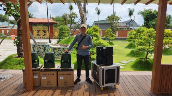 lắp đặt âm thanh nghe nhạc sân vườn