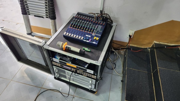 lap-dat-bo-am-thanh-hoi-truong