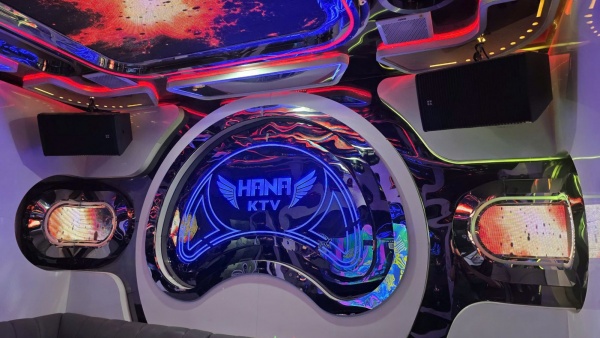 lắp đặt 4 phòng karaoke kinh doanh, sử dụng đồng bộ thiết bị đến từ KTreasure (90