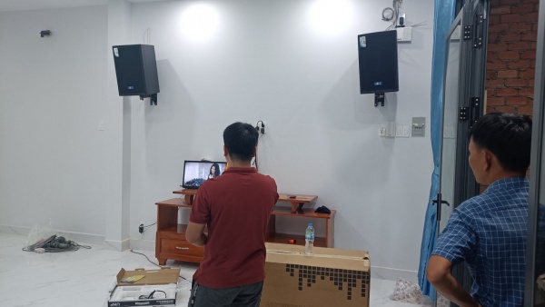 lap-dat-dan-karaoke-gia-dinh-mc2-group-audio