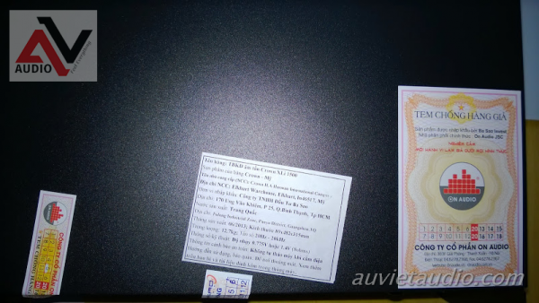 Phan-biet-loa-JBL-that-va-loa-JBL-gia