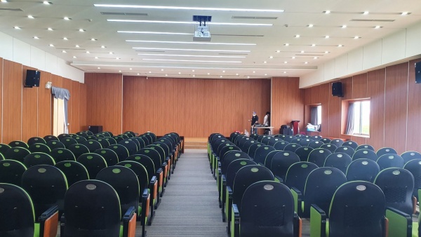 mc2 group audio lắp đặt âm thanh hội trường 01