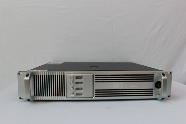 Review-main-cong-suat-karaoke-E3-TX-12000