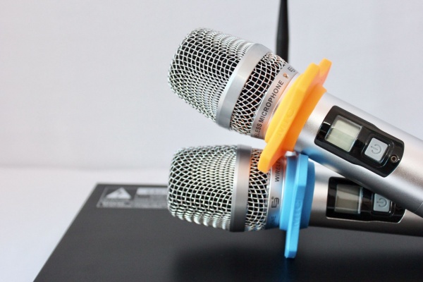 Micro-khong-day-E3-V300-chinh-hang