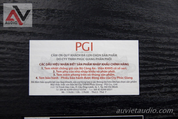 Phan-biet-loa-JBL-that-va-loa-JBL-gia