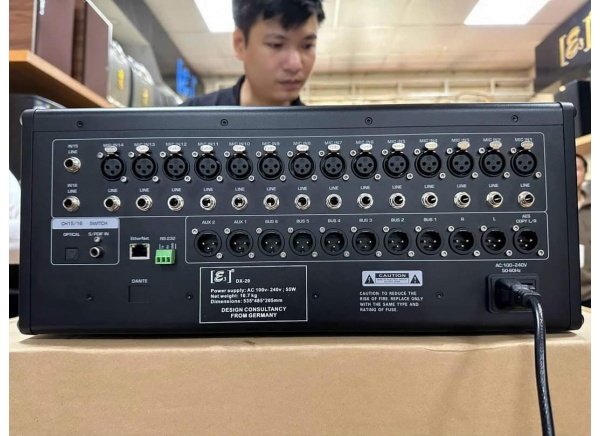 Bàn Mixer E3 DX20