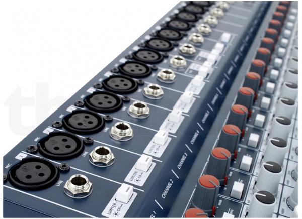 Mixer-Soundcraft-Signature-22