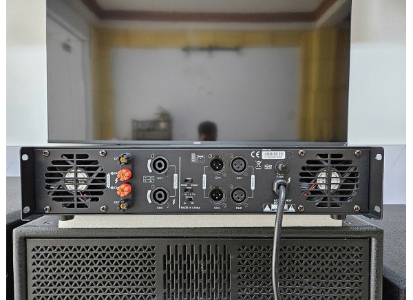 Main KTreasure PE2800 công suất 800w 2 kênh