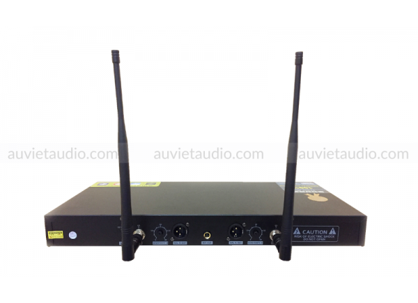 Micro-karaoke-Shure-UGX9-II-gia-re