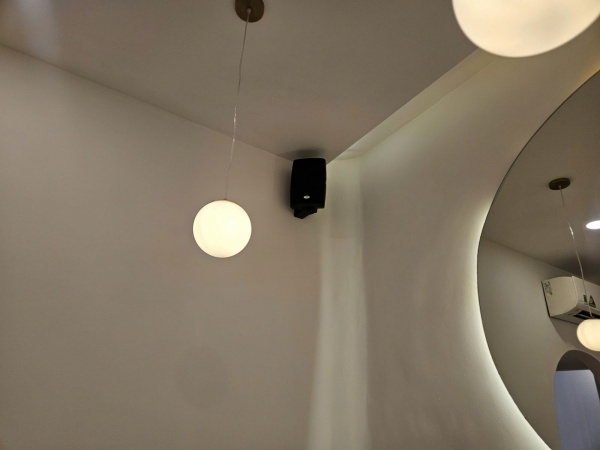 loa nghe nhạc quán caffe