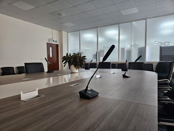 micro không dây cổ nghỗng