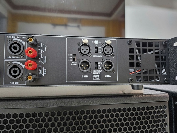 Các cổng kết nối trên main ktreasure t250