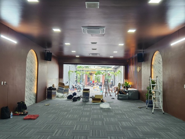 lắp đặt âm thanh quán bida