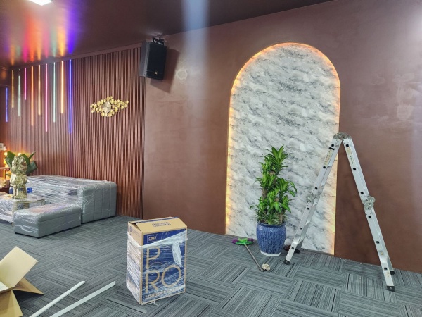 lắp đặt âm thanh quán bida