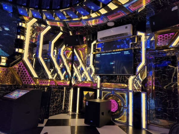 lap-dat-dan-karaoke-kinh-doanh-mc2-group