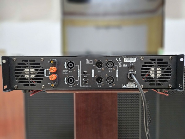 mặt sau đẩy công suất ktreasure pe2600