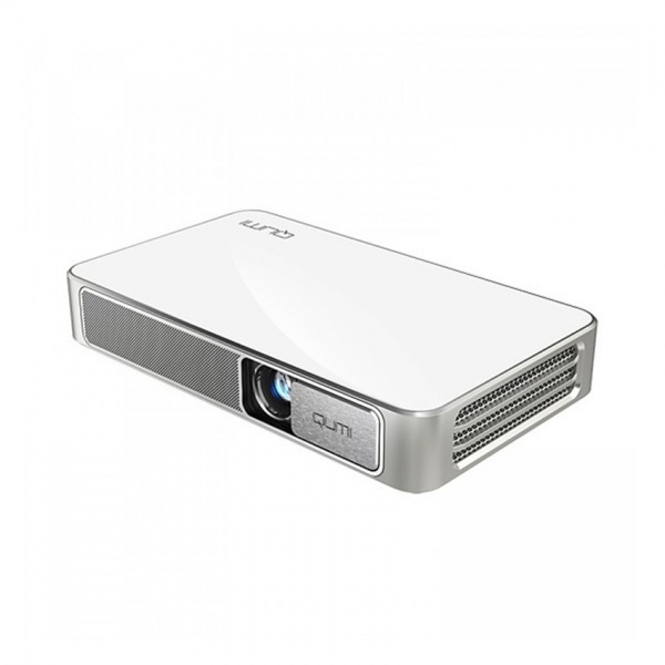 May-chieu-mini-Vivitek-Q3-Plus