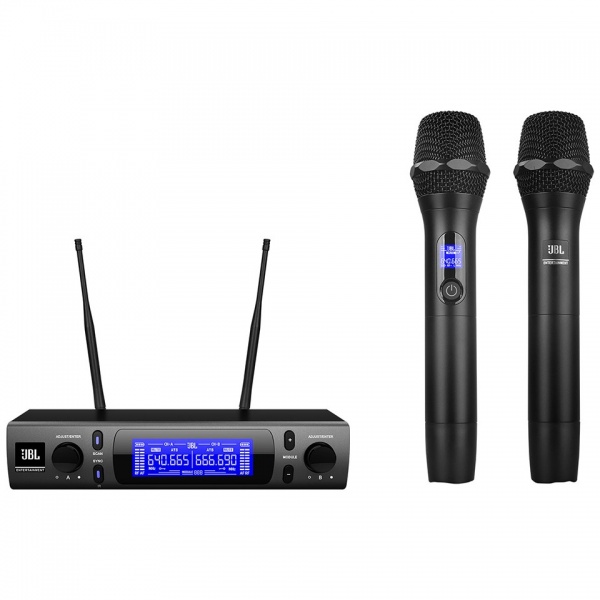 Dan-karaoke-gia-dinh-JBL-02